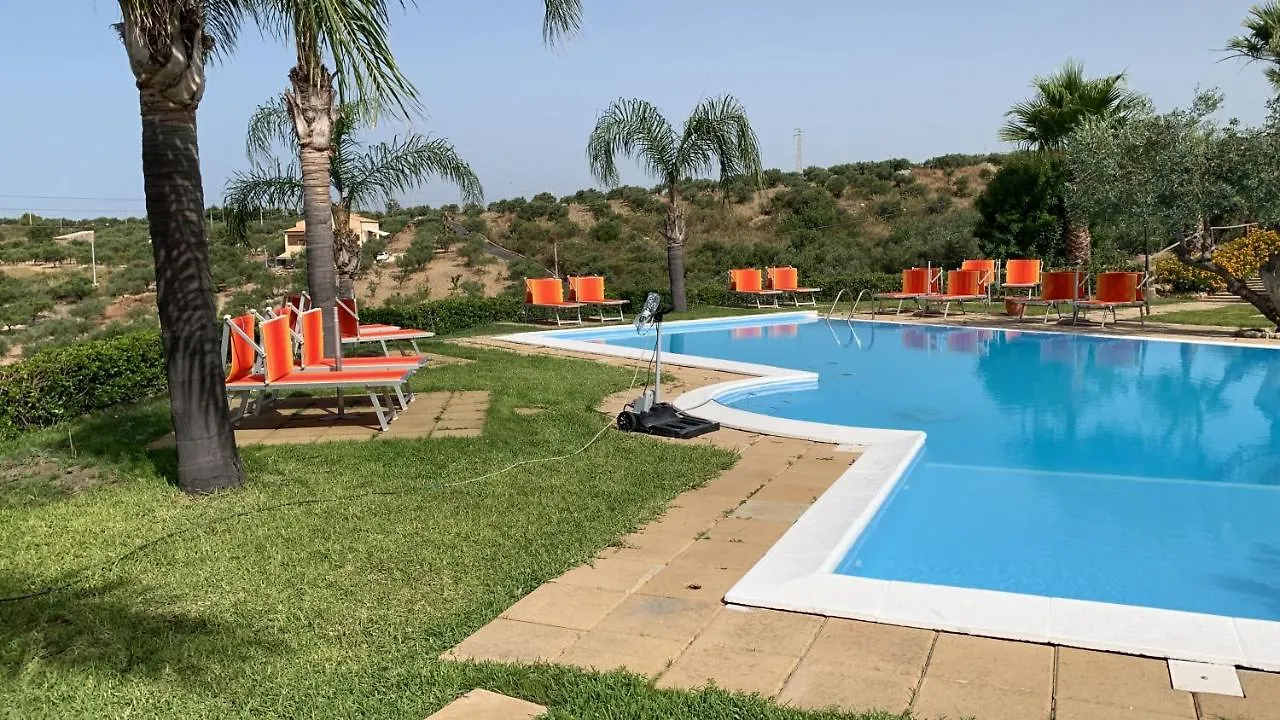 Residence La Luna Nel Pozzo Sciacca 5*,
